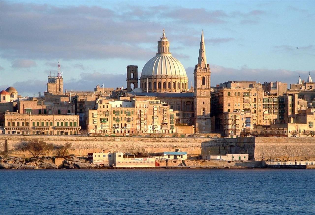 Luxury Apartment Inc Pool & Views Sliema Kültér fotó
